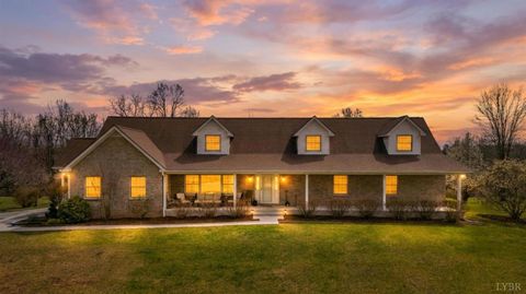 Homes For Sale - 712 Cherry Hill Road<br/> Amherst, VA 24521