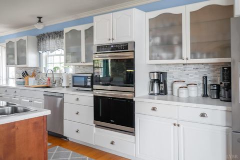 Tiny photo for 712 Cherry Hill Road, Amherst, VA 24521 (MLS # 365195)