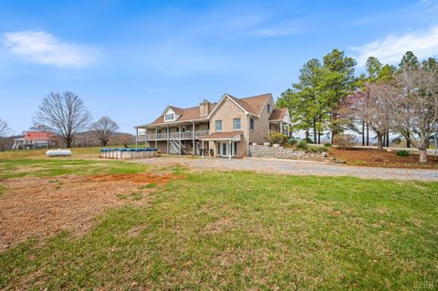 Tiny photo for 712 Cherry Hill Road, Amherst, VA 24521 (MLS # 365195)