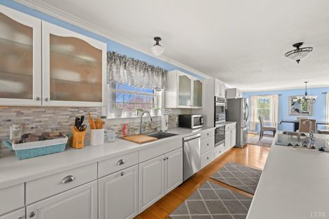 Tiny photo for 712 Cherry Hill Road, Amherst, VA 24521 (MLS # 365195)