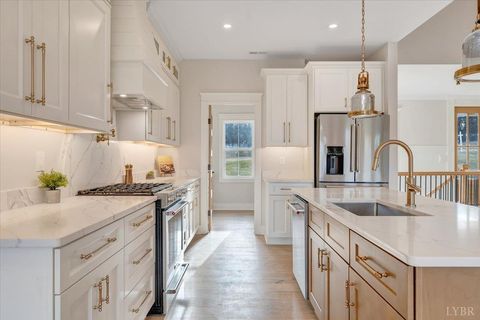 Tiny photo for 639 Compass Cove Circle, Moneta, VA 24121 (MLS # 363916)