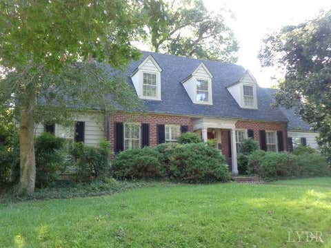 Homes For Sale - 809 First Avenue<br/> Farmville, VA 23901