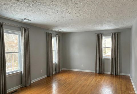 Tiny photo for 1605 Avondale Dr, Altavista, VA 24517 (MLS # 364255)