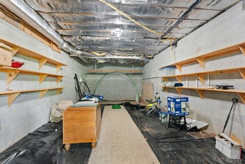 Tiny photo for 101 Oakmont Court, Lynchburg, VA 24503 (MLS # 365311)