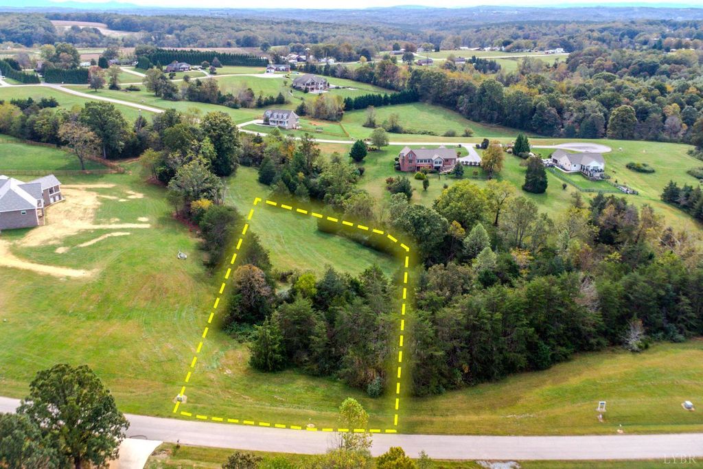 Photo for 26 Nyle Ridge Road, Wirtz, VA 24184 (MLS # 362421)