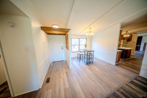 Tiny photo for 920 Hodnetts Road, Gretna, VA 24557 (MLS # 361580)