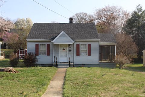 Photo of 1308 Fort Manor Drive, Lynchburg, VA 24502 (MLS # 364977)