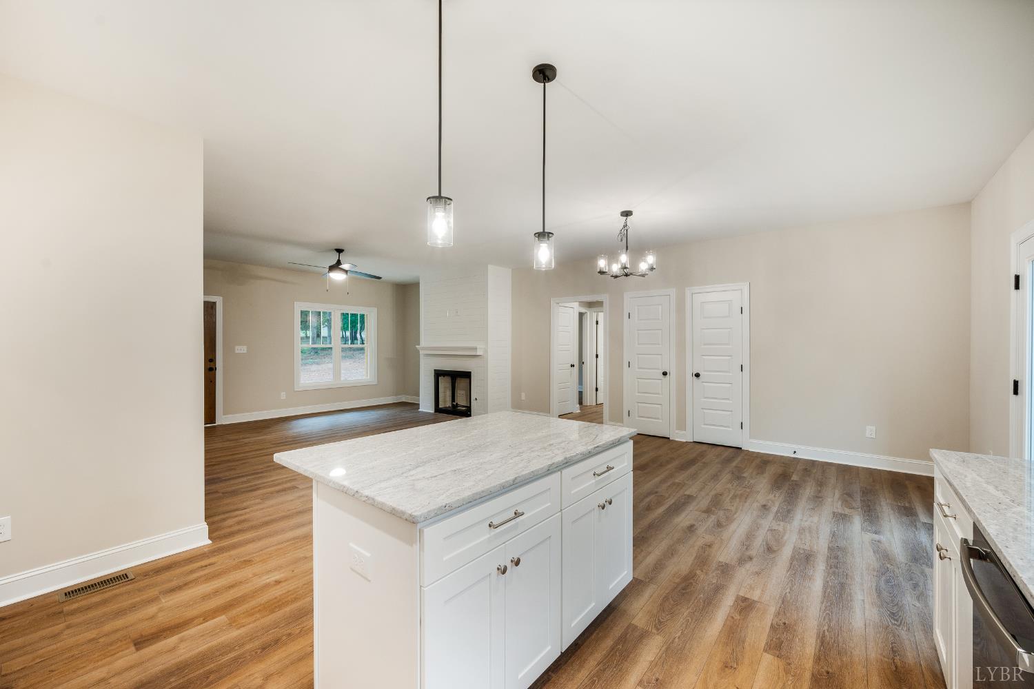 2510 Smith Mountain Lake Parkway, Huddleston, Virginia image 12