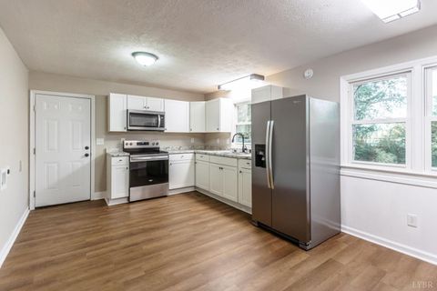 Tiny photo for 329 Stevens St St, Appomattox, VA 24522 (MLS # 362210)
