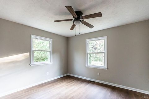 Tiny photo for 329 Stevens St St, Appomattox, VA 24522 (MLS # 362210)