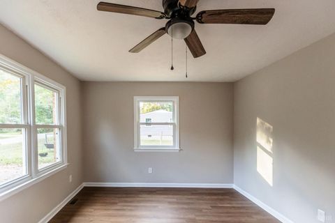Tiny photo for 329 Stevens St St, Appomattox, VA 24522 (MLS # 362210)