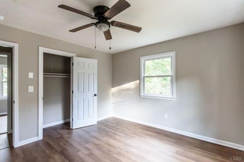 Tiny photo for 329 Stevens St St, Appomattox, VA 24522 (MLS # 362210)