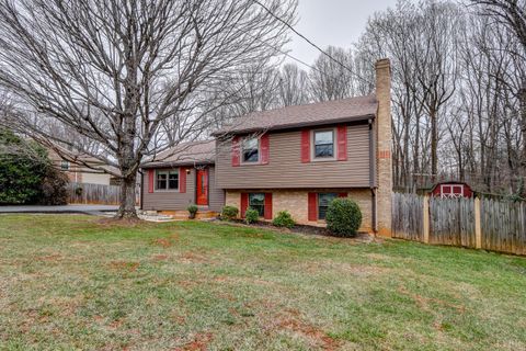 Tiny photo for 106 Maplewood Dr, Forest, VA 24551 (MLS # 364014)