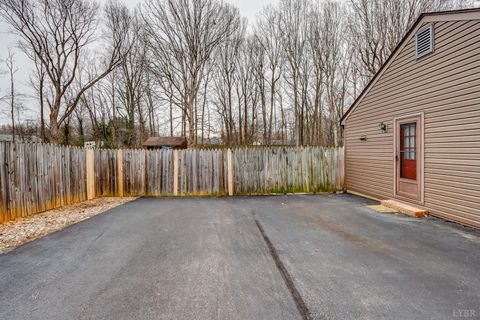 Tiny photo for 106 Maplewood Dr, Forest, VA 24551 (MLS # 364014)