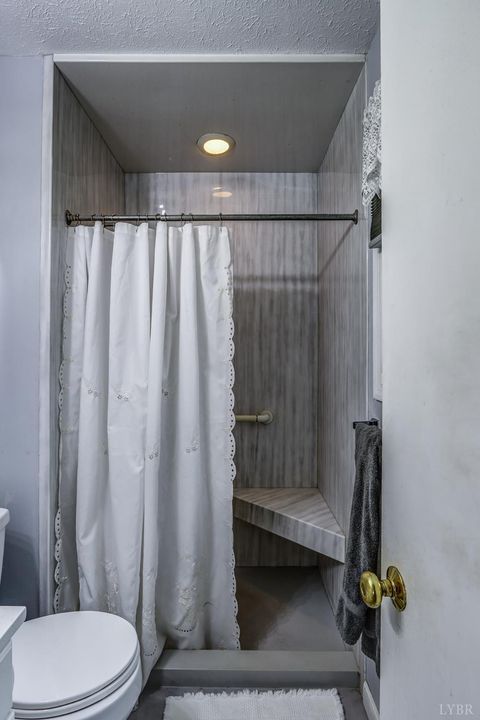 Tiny photo for 106 Maplewood Dr, Forest, VA 24551 (MLS # 364014)