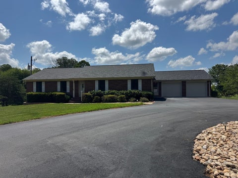 Homes For Sale - 258 Willow Oak Road Rd<br/> Appomattox County, Appomattox, VA 24522