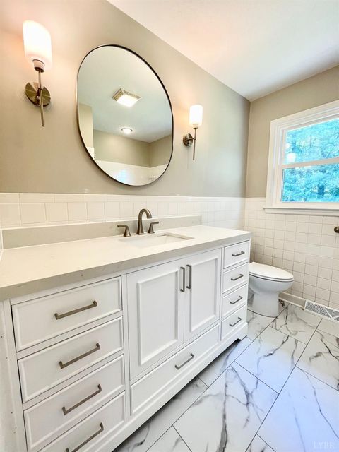 Tiny photo for 1018 Woodhaven Drive, Bedford, VA 24523 (MLS # 366670)