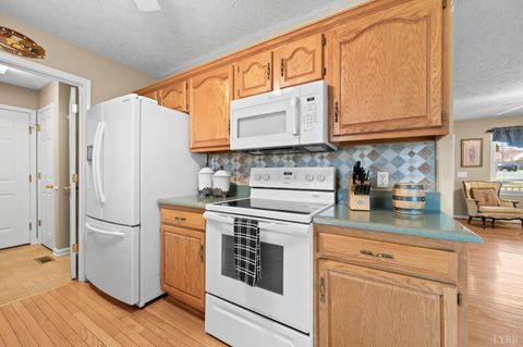 Tiny photo for 1855 Vista Circle, Bedford, VA 24523 (MLS # 365385)