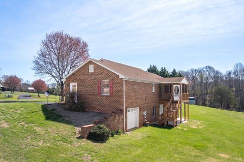 Tiny photo for 1855 Vista Circle, Bedford, VA 24523 (MLS # 365385)
