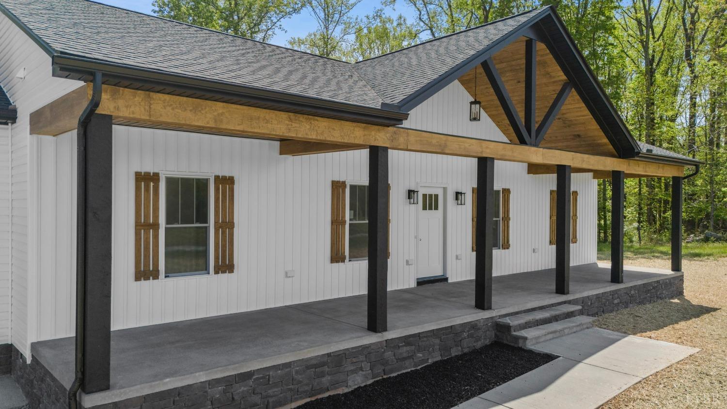1020 Social Hall Road, Buckingham, Virginia image 2