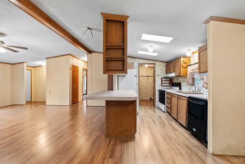 Tiny photo for 675 Pacoman Road, Evington, VA 24550 (MLS # 364754)