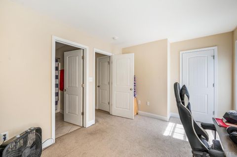 Tiny photo for 2009 Lakeside Drive #216, Lynchburg, VA 24501 (MLS # 365710)