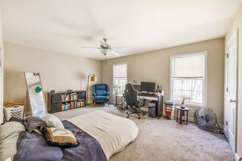 Tiny photo for 2009 Lakeside Drive #216, Lynchburg, VA 24501 (MLS # 365710)