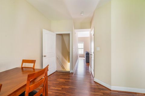 Tiny photo for 2009 Lakeside Drive #216, Lynchburg, VA 24501 (MLS # 365710)