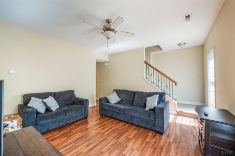 Tiny photo for 2009 Lakeside Drive #216, Lynchburg, VA 24501 (MLS # 365710)