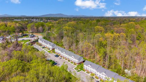 Tiny photo for 2009 Lakeside Drive #216, Lynchburg, VA 24501 (MLS # 365710)