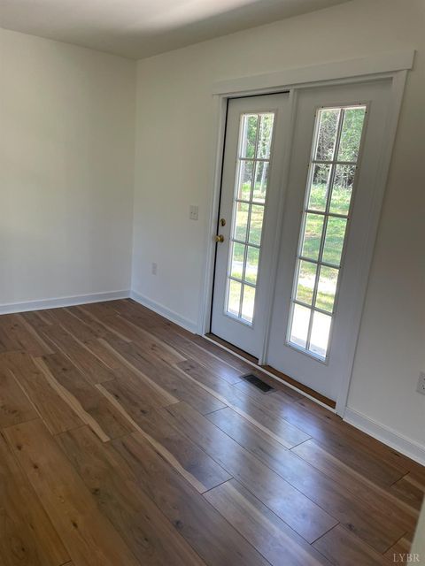 Tiny photo for 212 Cornfield Lane, Appomattox, VA 24522 (MLS # 360114)