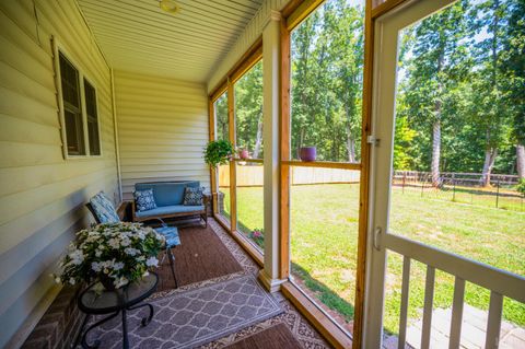 Tiny photo for 1240 Gladden Circle, Forest, VA 24551 (MLS # 362618)