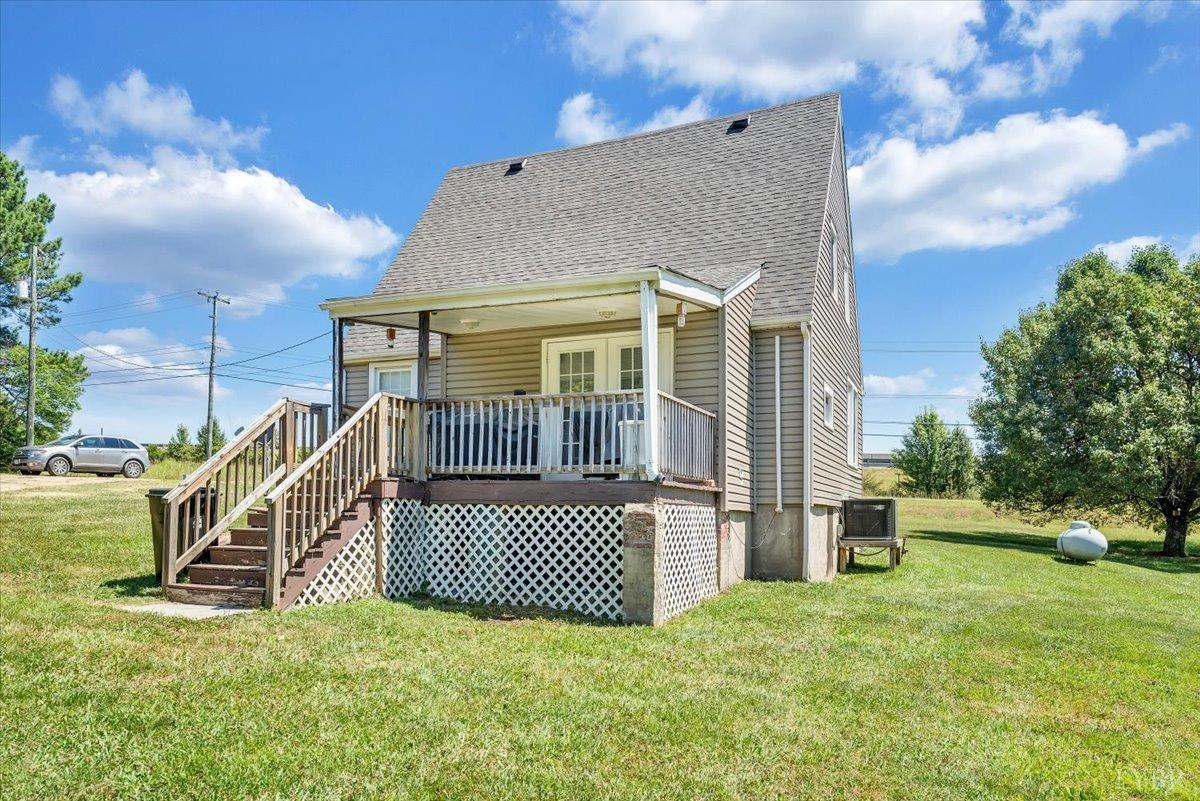 Appomattox, Virginia 24522, United States, 4 Bedrooms Bedrooms, ,4 BathroomsBathrooms,Residential,Pending,53295