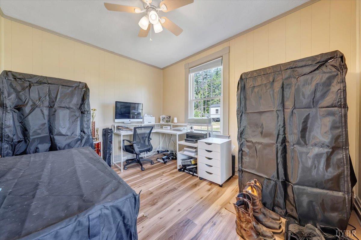 Appomattox, Virginia 24522, United States, 4 Bedrooms Bedrooms, ,4 BathroomsBathrooms,Residential,Pending,53295