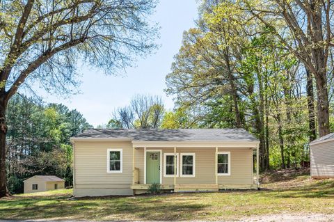 Photo of 1246 Sparrow Place, Forest, VA 24551 (MLS # 365826)