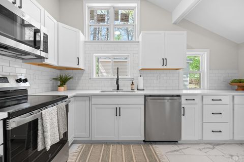 Tiny photo for 1246 Sparrow Place, Forest, VA 24551 (MLS # 365826)