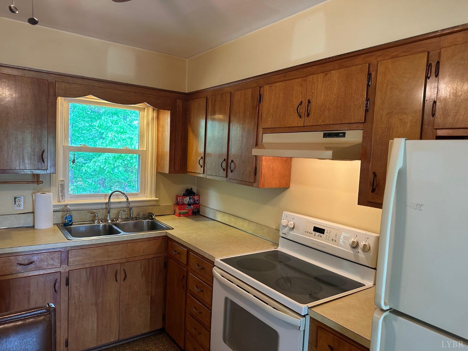 116 Carson St St, Brookneal, Virginia image 22