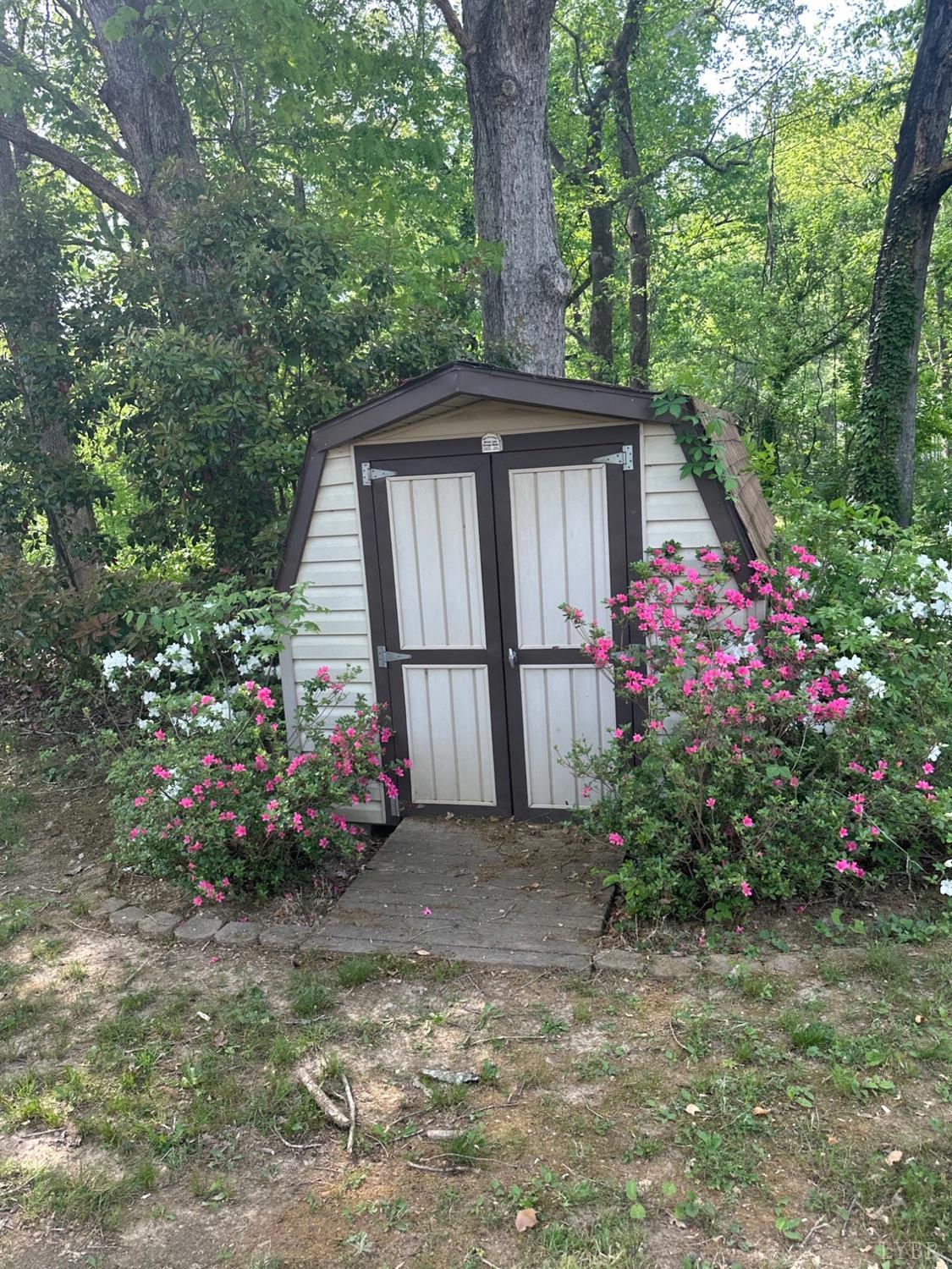 116 Carson St St, Brookneal, Virginia image 11