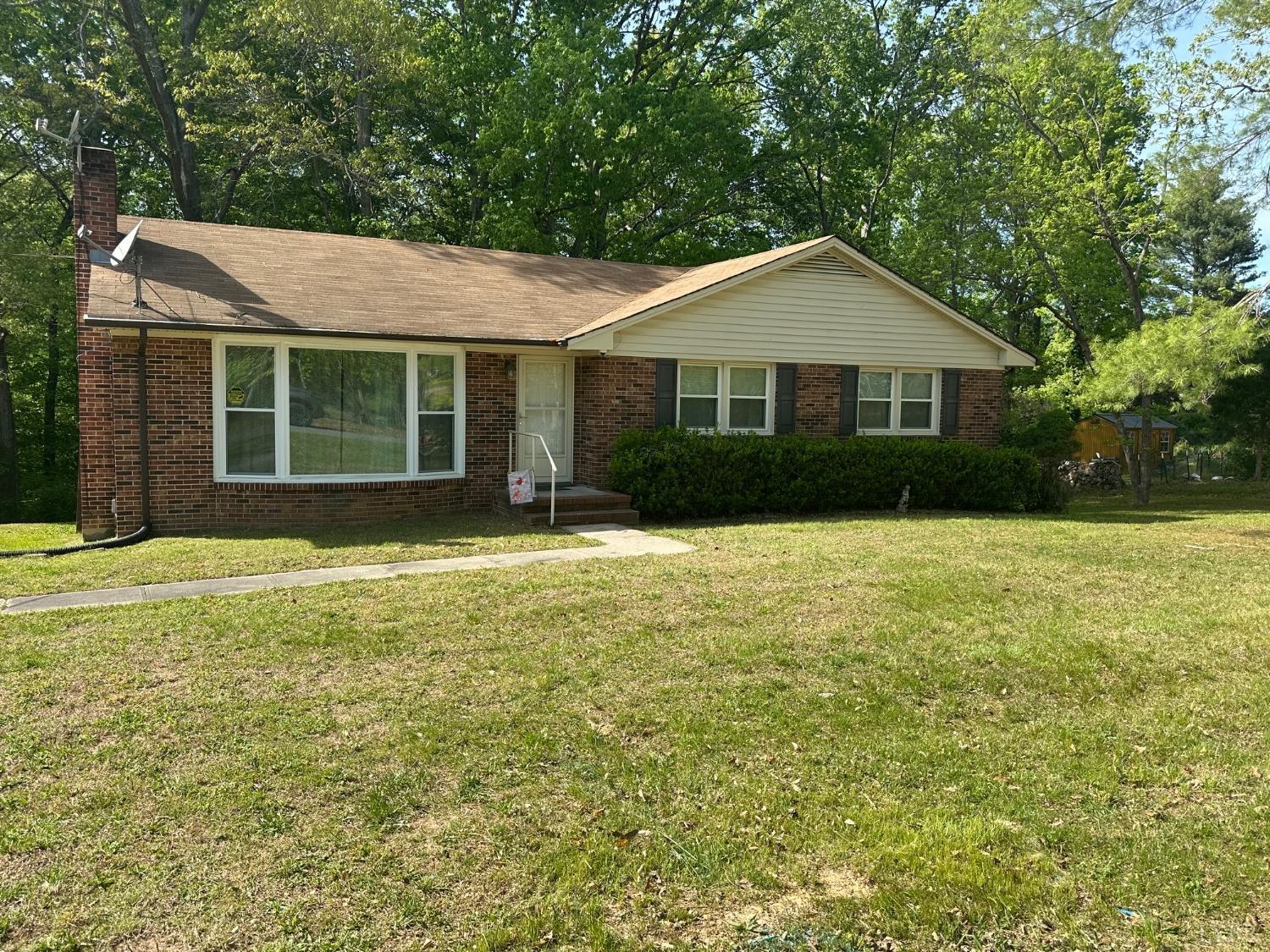 116 Carson St St, Brookneal, Virginia image 1