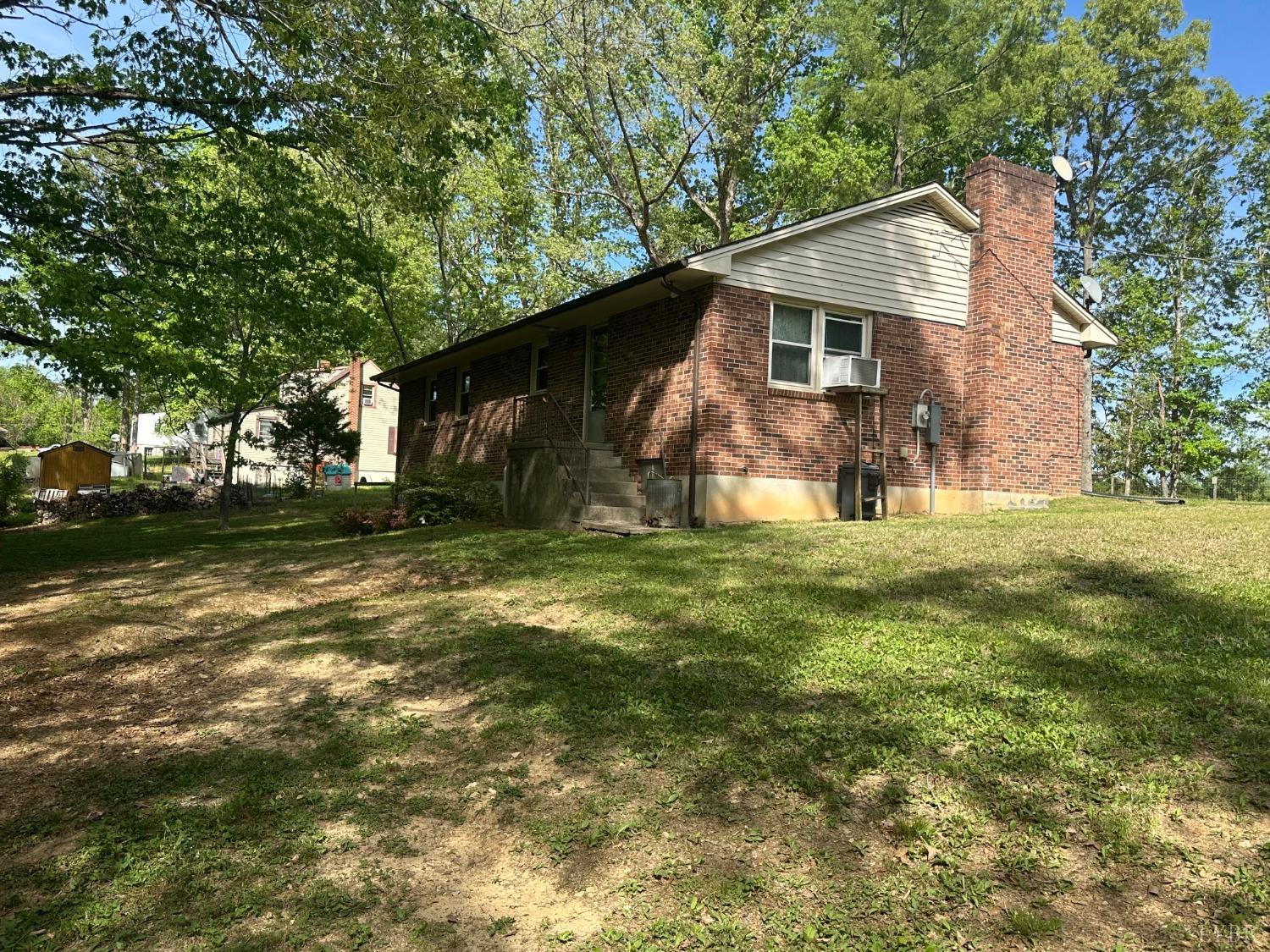 116 Carson St St, Brookneal, Virginia image 10