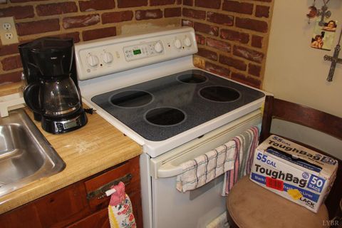 Tiny photo for 42 Edgeway Drive, Lynchburg, VA 24502 (MLS # 364639)