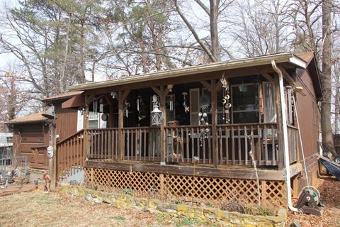 Photo of 42 Edgeway Drive, Lynchburg, VA 24502 (MLS # 364639)