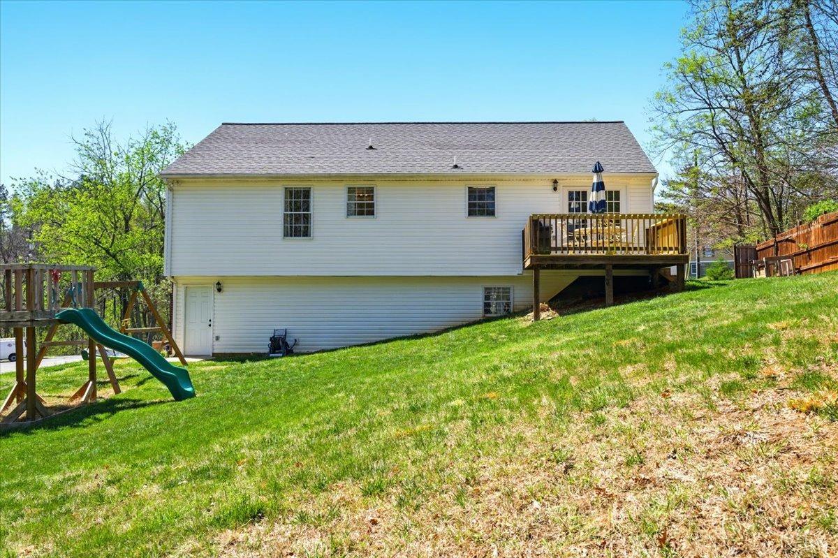1027 Alison Lane, Vinton, Virginia image 38