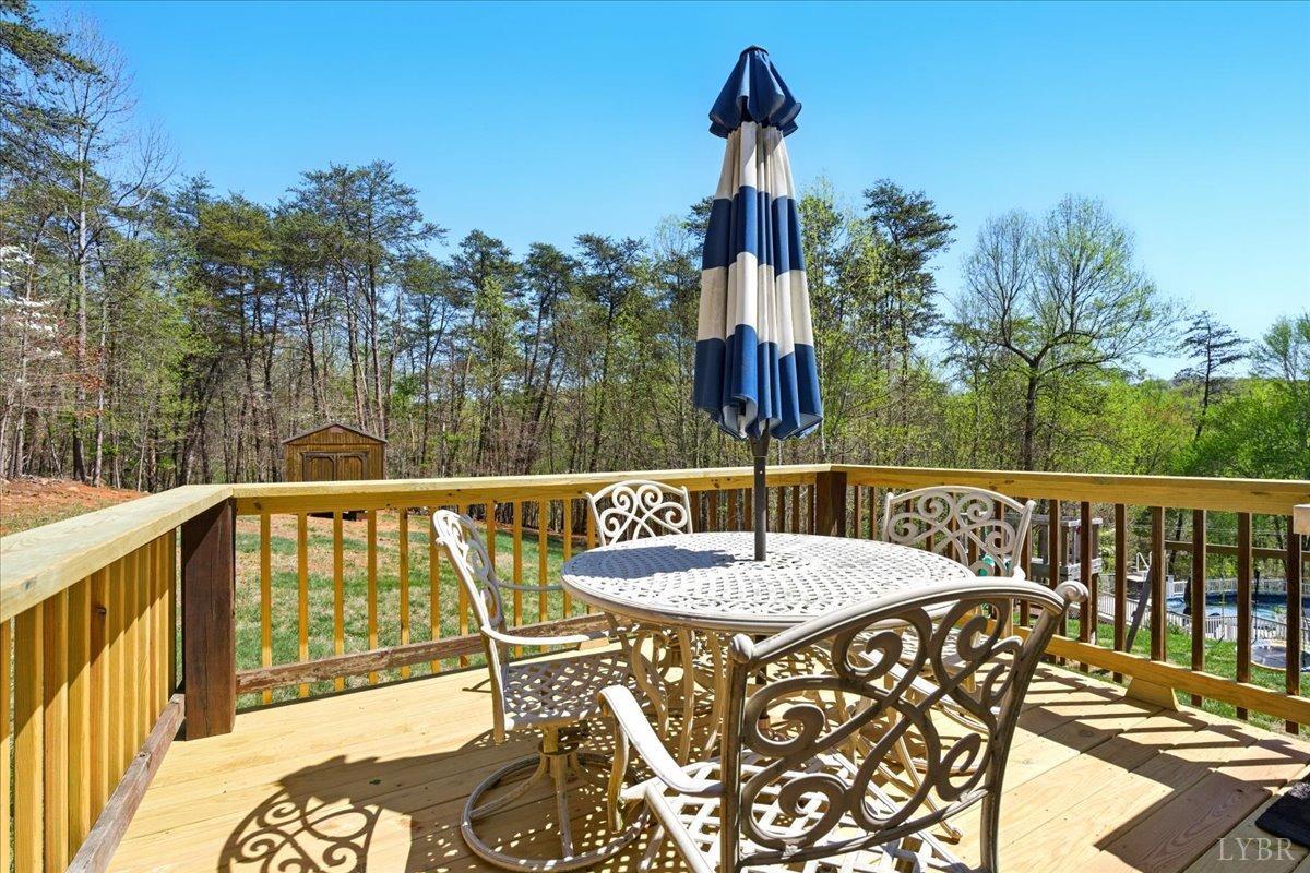 1027 Alison Lane, Vinton, Virginia image 28
