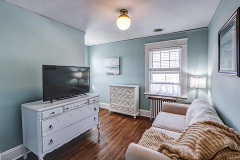 Tiny photo for 809 Byrd Street, Lynchburg, VA 24504 (MLS # 364442)