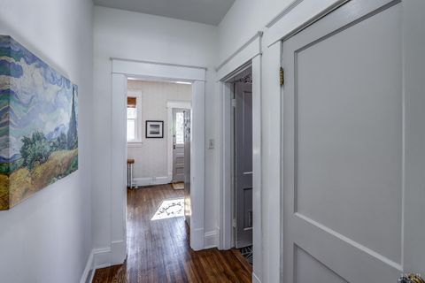 Tiny photo for 809 Byrd Street, Lynchburg, VA 24504 (MLS # 364442)