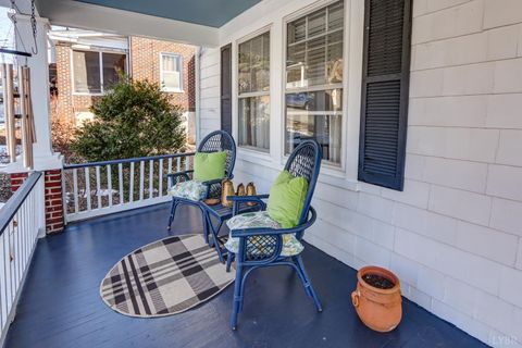 Tiny photo for 809 Byrd Street, Lynchburg, VA 24504 (MLS # 364442)