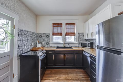 Tiny photo for 809 Byrd Street, Lynchburg, VA 24504 (MLS # 364442)