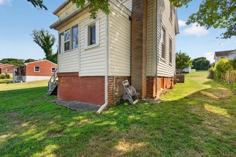 Tiny photo for 226 Bell Street, Lynchburg, VA 24501 (MLS # 366746)