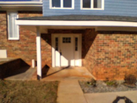 Tiny photo for 1316 DUDLEY Road, Moneta, VA 24121 (MLS # 364523)